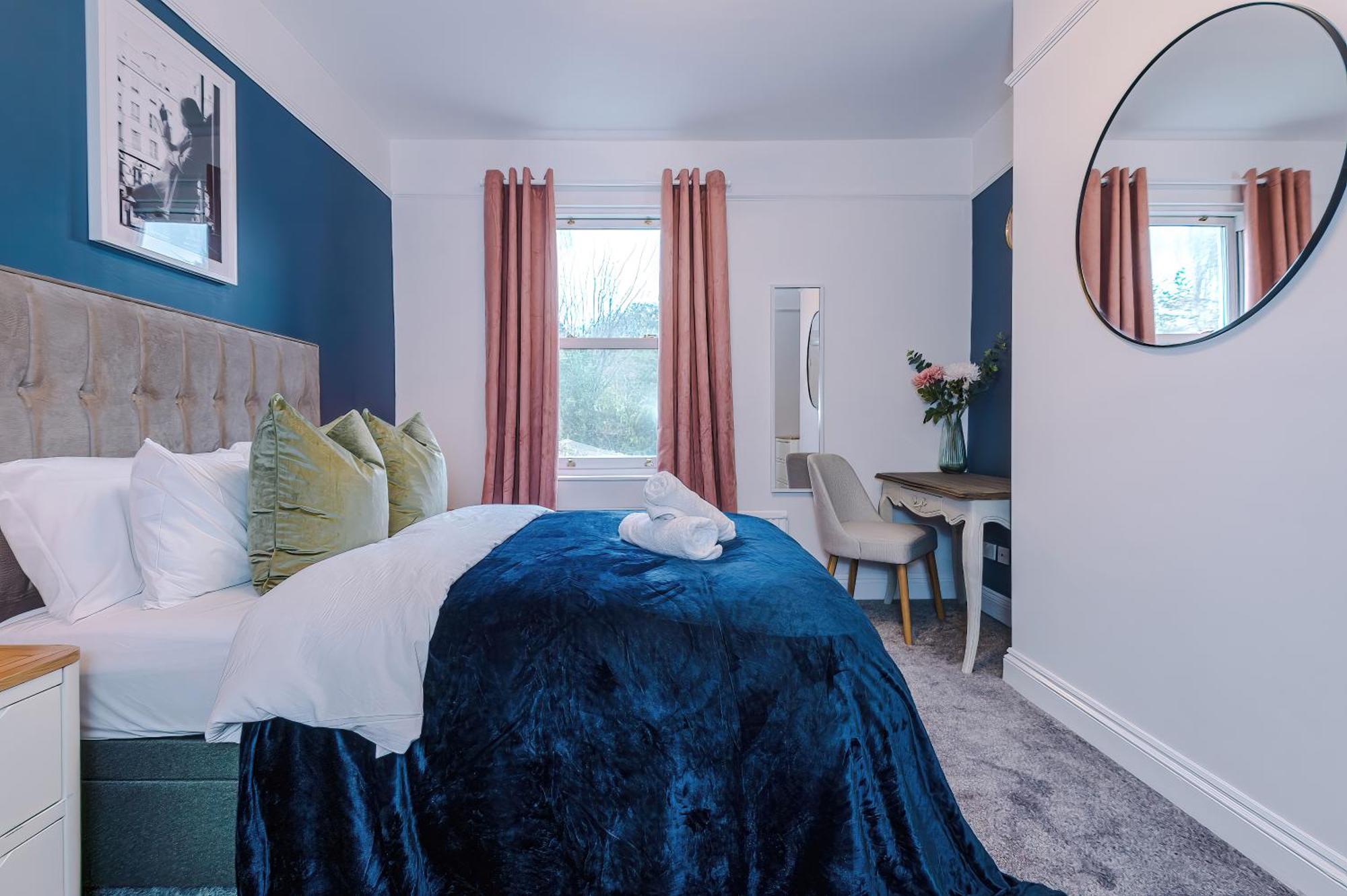Incredible - Five Bedroom - 7 Actual Beds - 6 Bathroom House By Purestay - Central Bath With Parking Ngoại thất bức ảnh