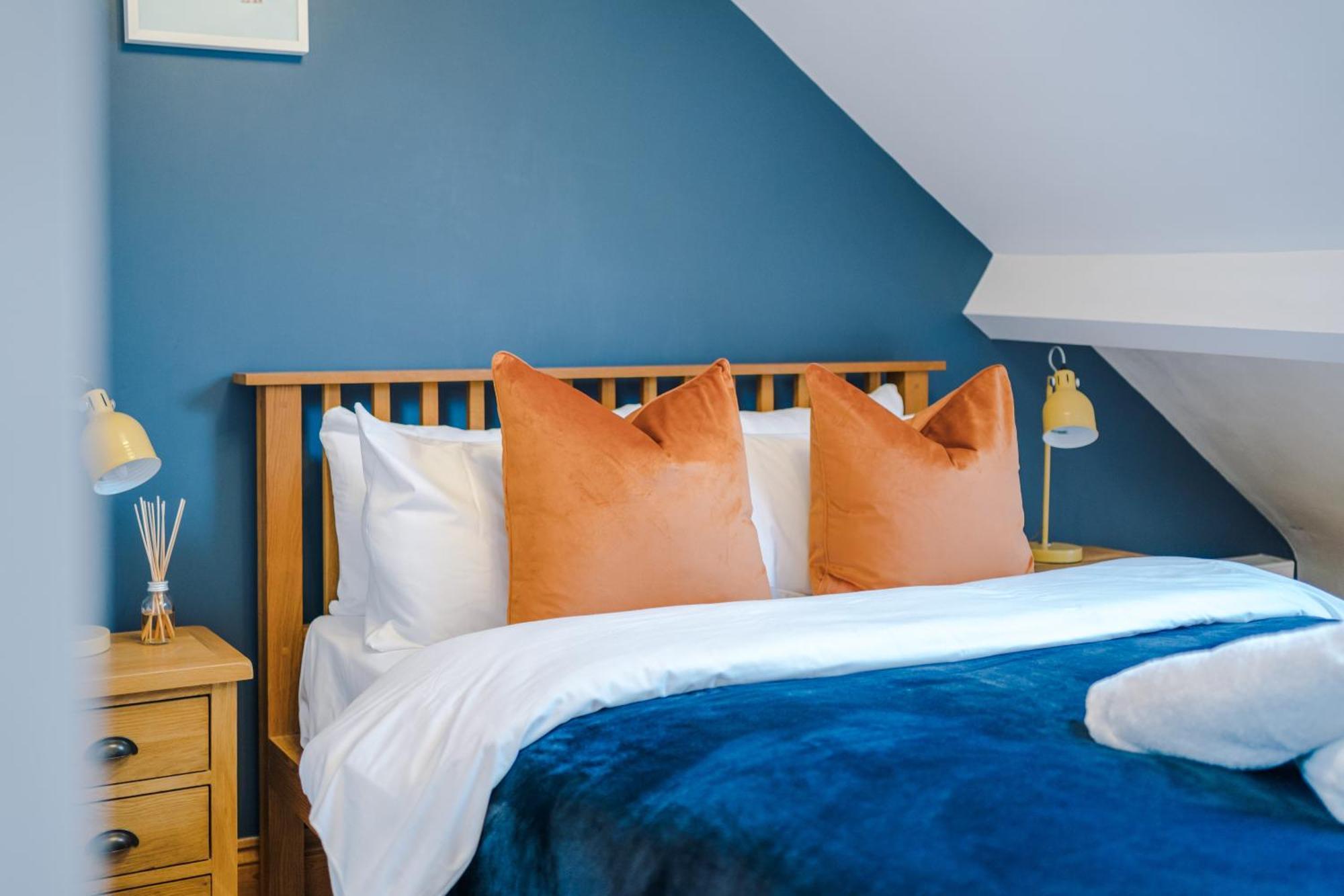 Incredible - Five Bedroom - 7 Actual Beds - 6 Bathroom House By Purestay - Central Bath With Parking Ngoại thất bức ảnh