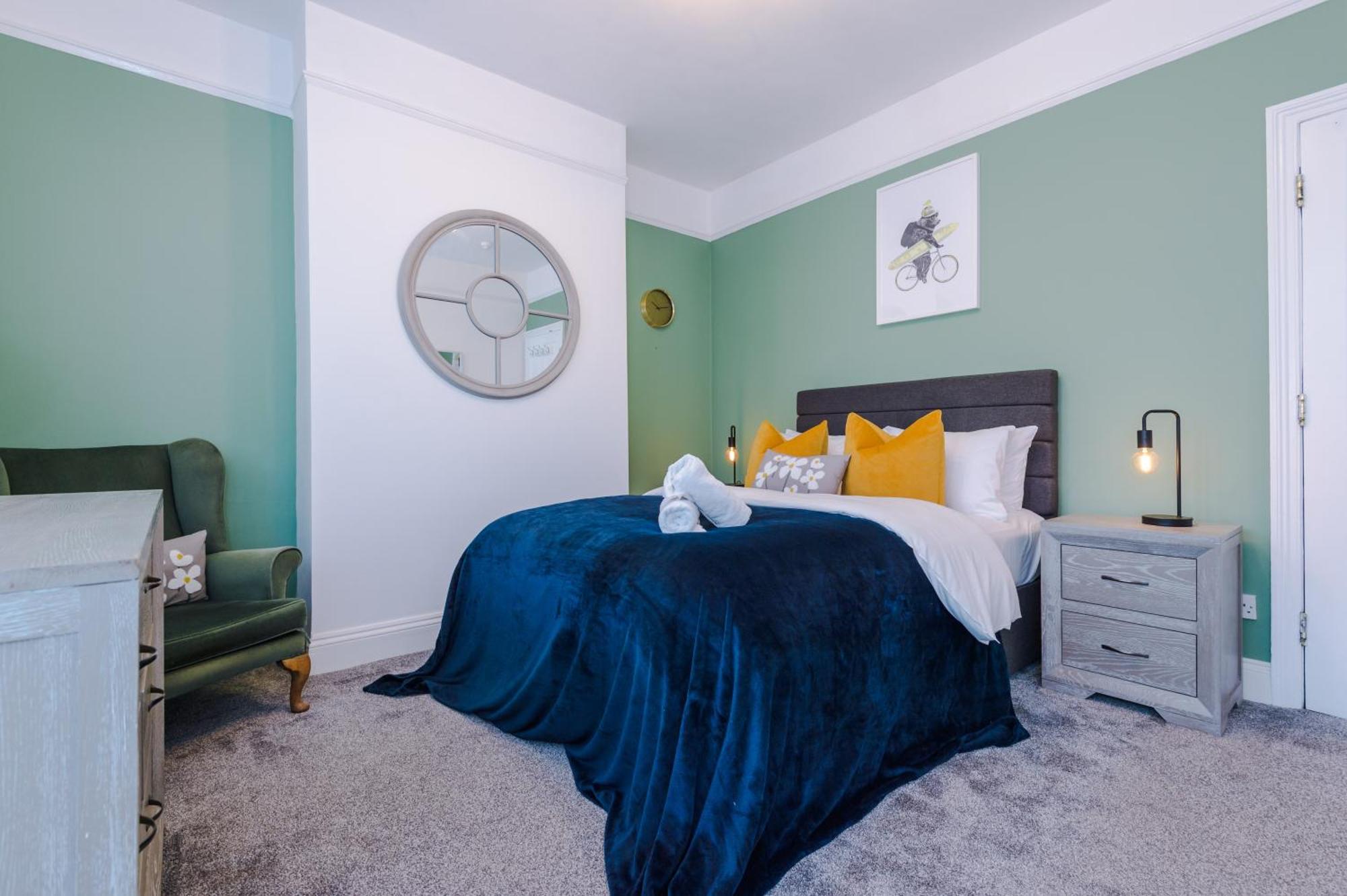 Incredible - Five Bedroom - 7 Actual Beds - 6 Bathroom House By Purestay - Central Bath With Parking Ngoại thất bức ảnh
